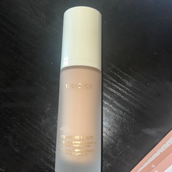 Gucci foundation - Picture 2 of 3